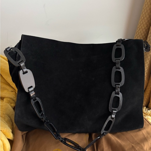 Gucci Black Leather Strap with Logo Detail - Picture 4 of 16